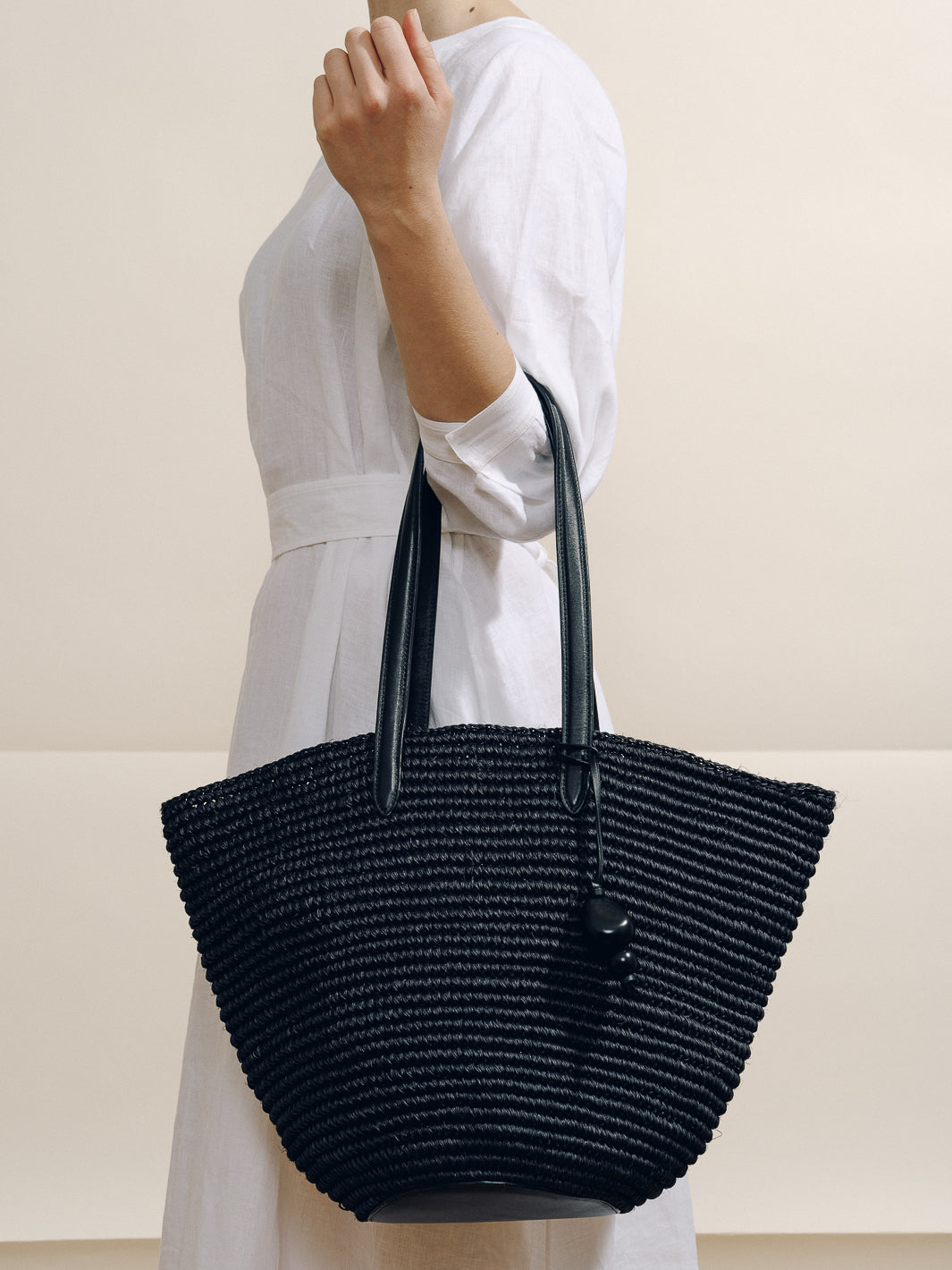 #color_black-black