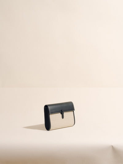 #color_black-fique