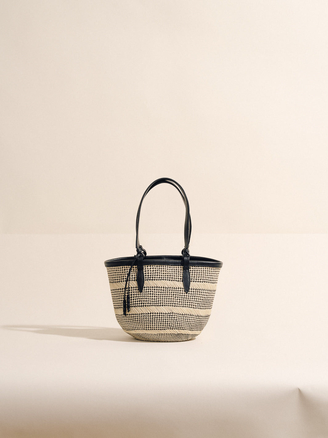 #color_black-natural-stripe