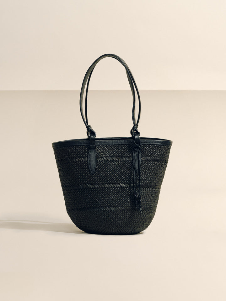 The Small Basket in Woven Straw Natural Fiber Raffia