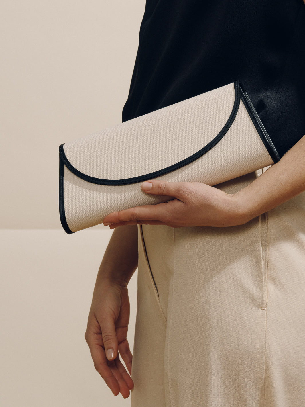 クラッチバッグ HUNTING SEASON Opera satin clutch The Opera Clutch in Satin Evening Bag | Over The Moon