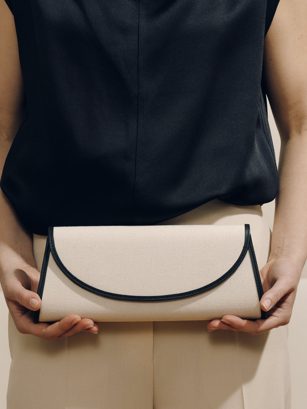 クラッチバッグ HUNTING SEASON Opera satin clutch HUNTING SEASON Opera satin clutch | NET-A-PORTER