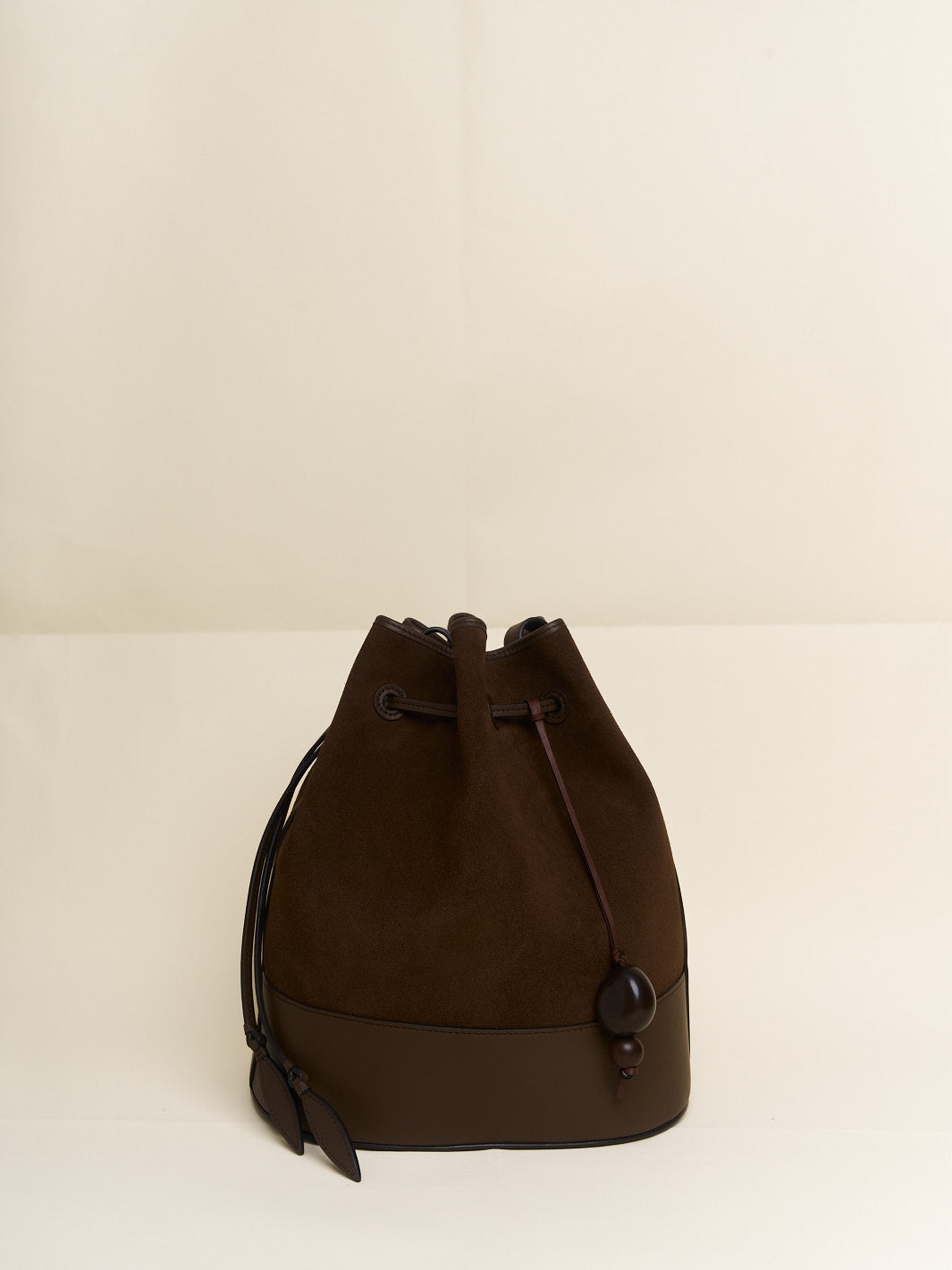 #color_dark-brown-suede