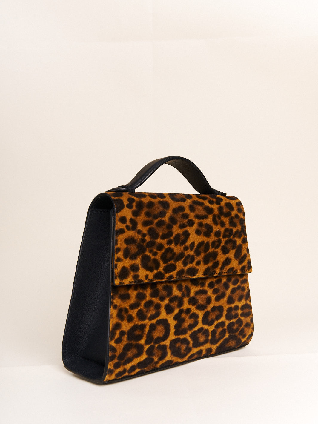 #color_leopard-suede