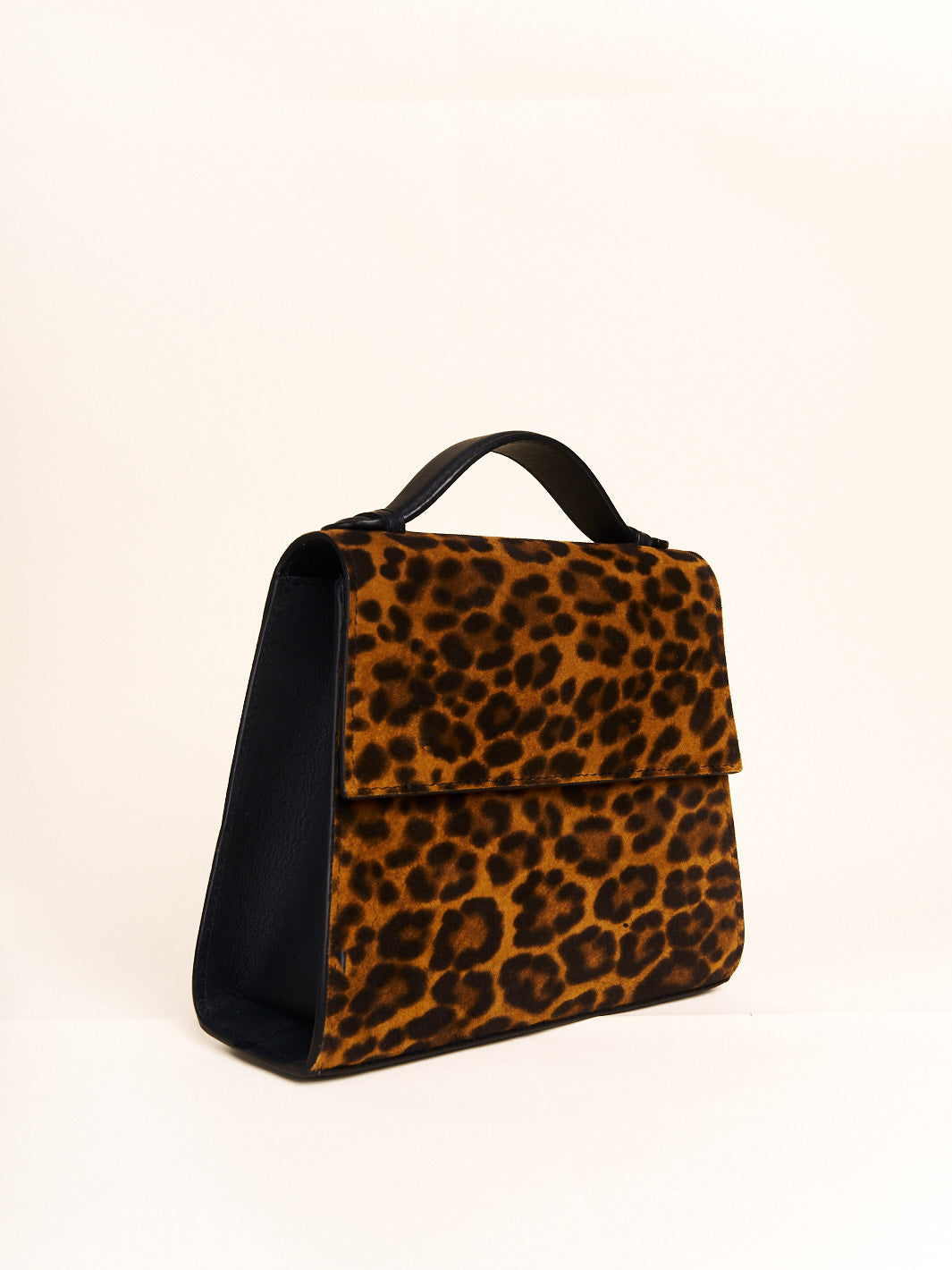 #color_leopard-suede