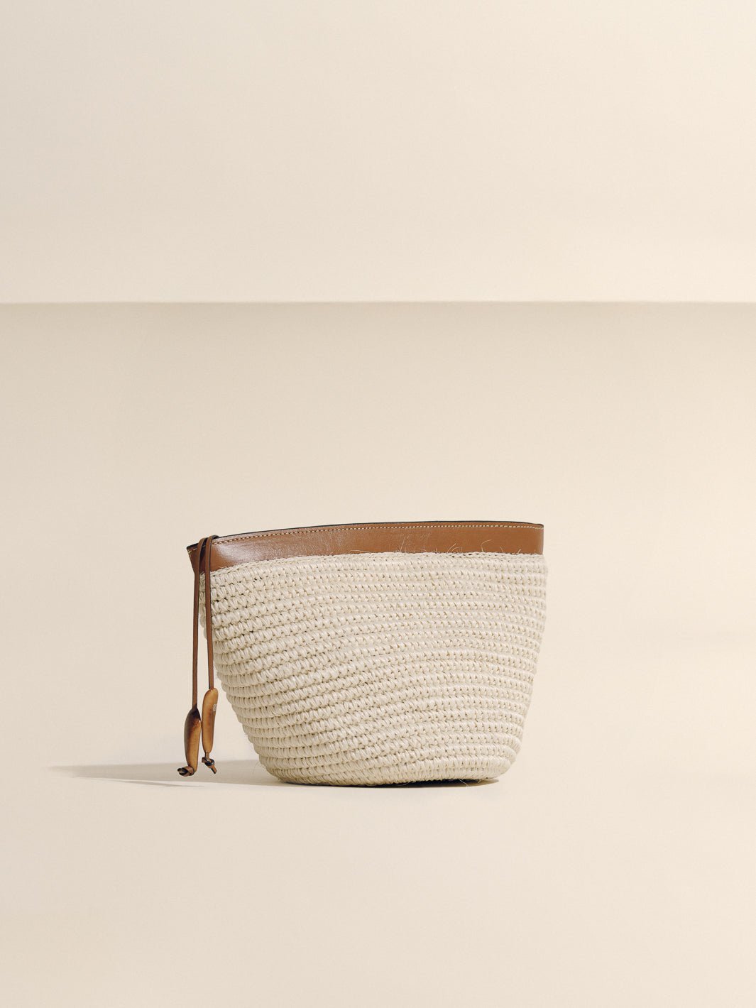 Medium Zip Clutch - Woven Straw & Leather | Hunting Season